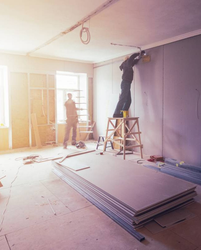 menuiserie, plâtrage des murs isolants